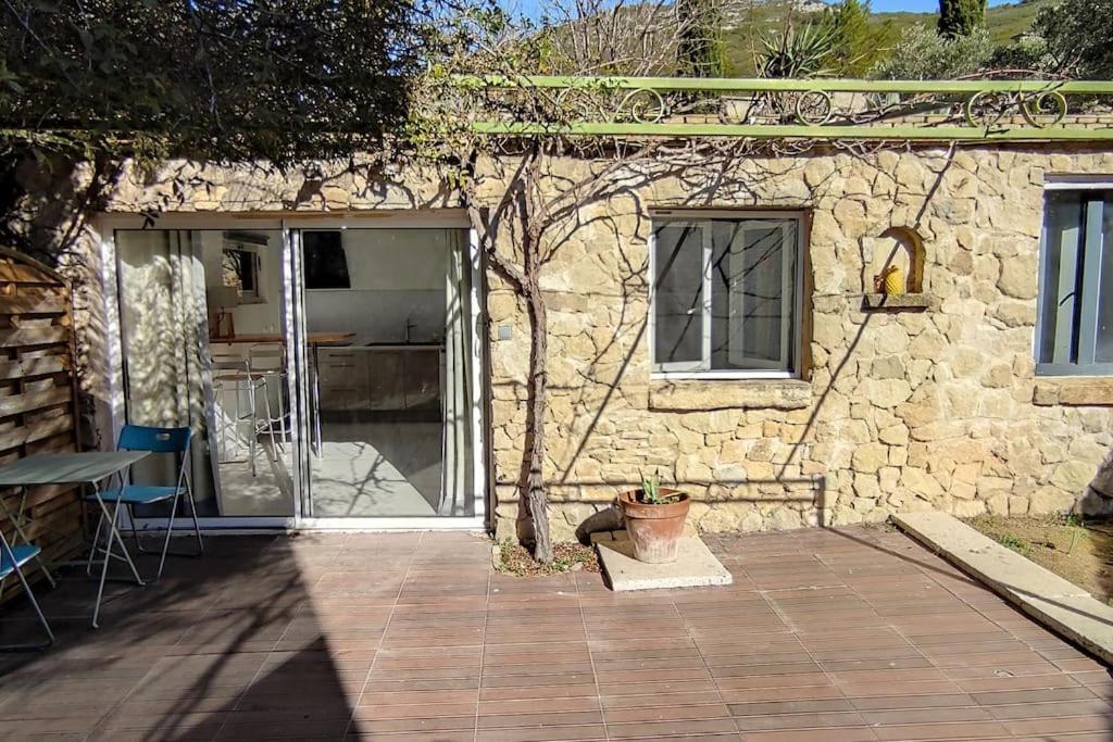 Charmant Studio Independant Dans La Colline Eyguières المظهر الخارجي الصورة